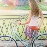 自転車と少女