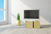 引っ越しの荷物とテレビ
