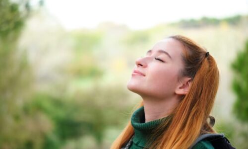 新しいスタートを切る女性