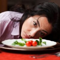 ダイエットしている女性