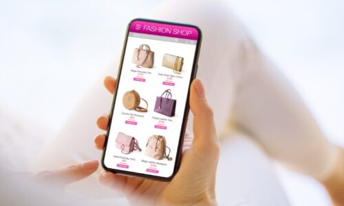 スマホで買い物中