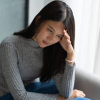 ストレスを感じている女性