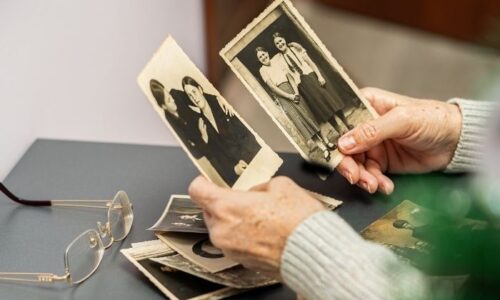 古いモノクロ写真