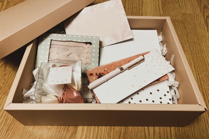 思い出の品を入れた小さな箱