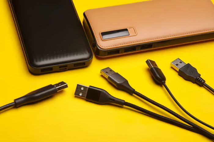 電話の充電コード